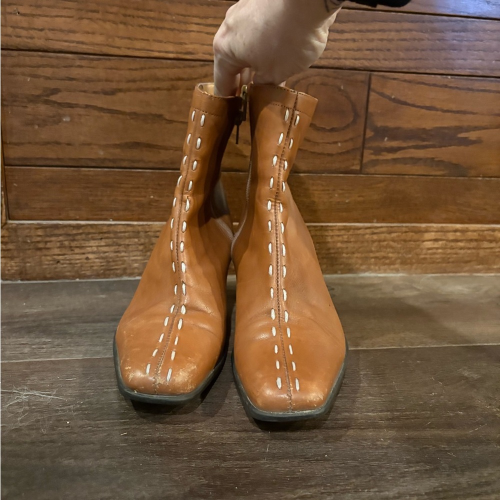 Source Unknown Caramel Heeled Boots leather
